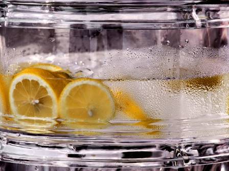5 Easy DIY Fruit-Infused Water Recipes for a Refreshing Summer 2025