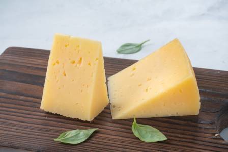 A Guide to Store-Bought Cheddar: 10 Popular Brands Ranked